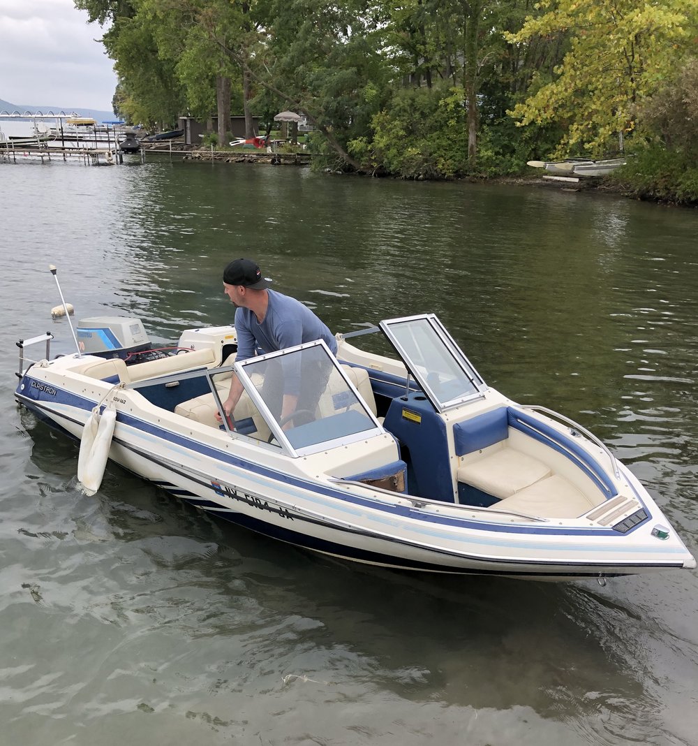 I bought a small boat this week with my son Benjamin and we got some great fish. I bought somethi...