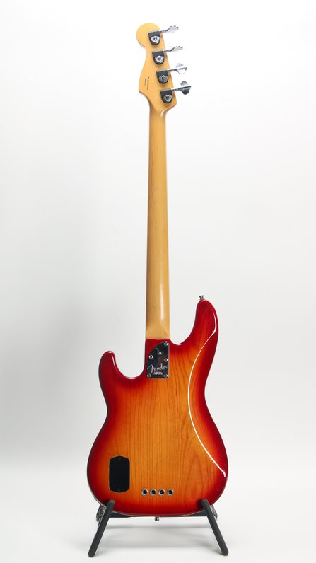 Fender American Deluxe Active Precision Bass (2002) #2