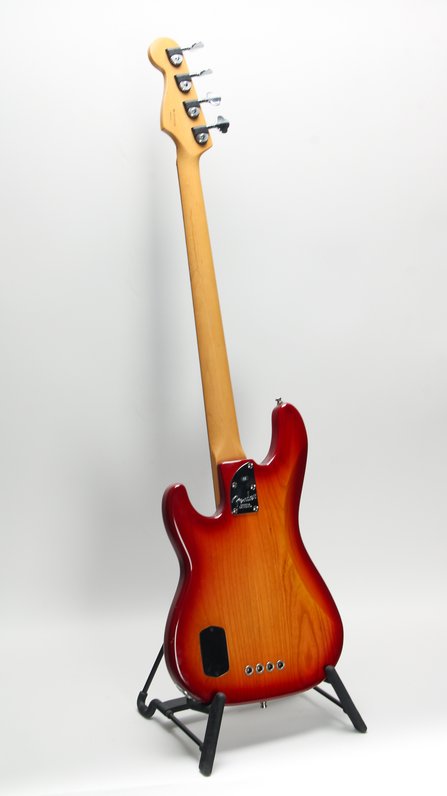 Fender American Deluxe Active Precision Bass (2002) #4