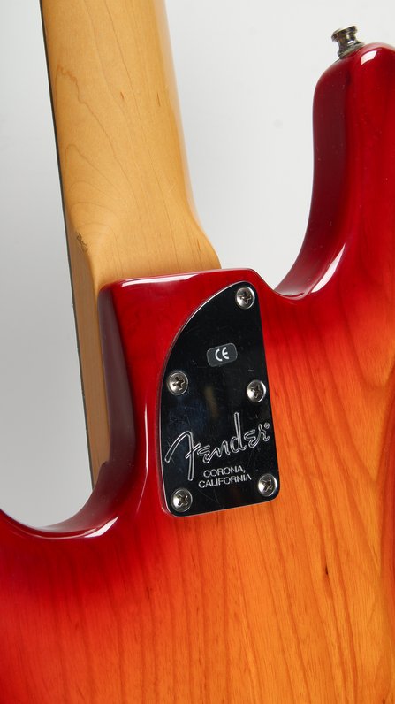 Fender American Deluxe Active Precision Bass (2002) #5
