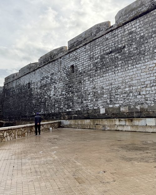 Fishing against the Tramantona Wall