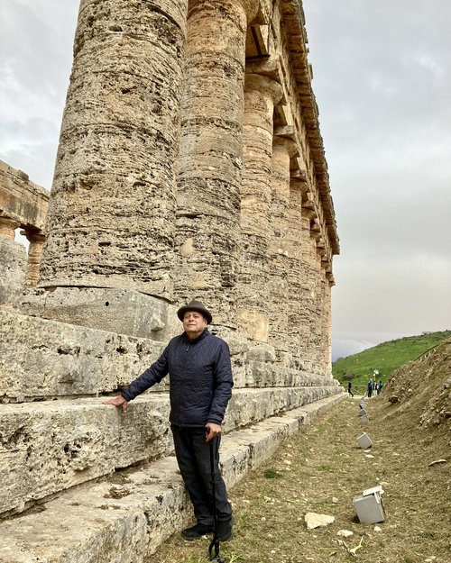 John conquers Segesta