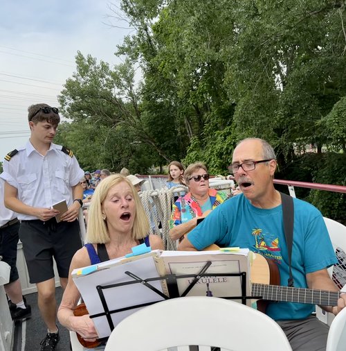 Lauren and Paul belting out the tunes!