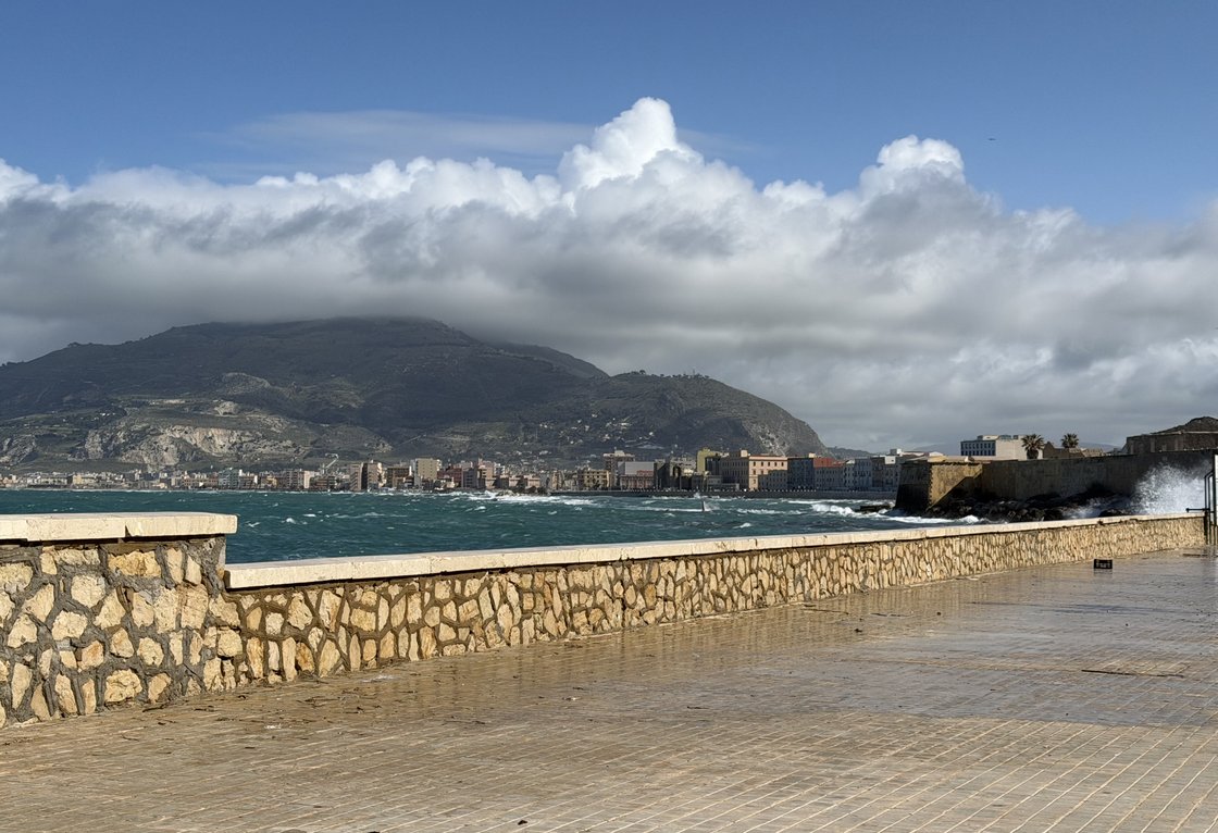 MY DAYS ARE BECOMING LIKE POETRY