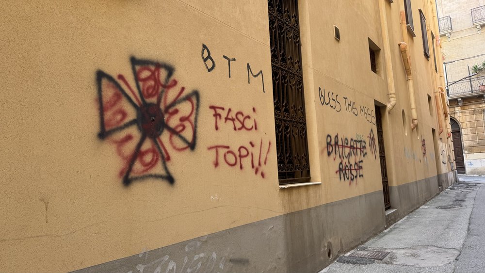 The artwork of the back alley