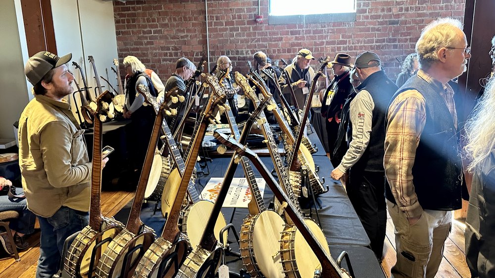 The display room&hellip;. Lots of old banjos, lots of old guys.