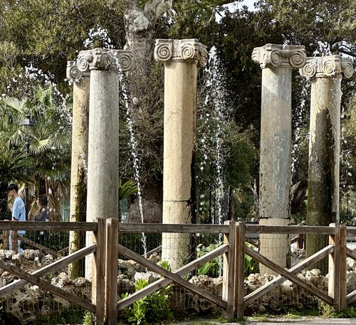 Pillars at Villa Margherita form a decorative waterfall&nbsp;