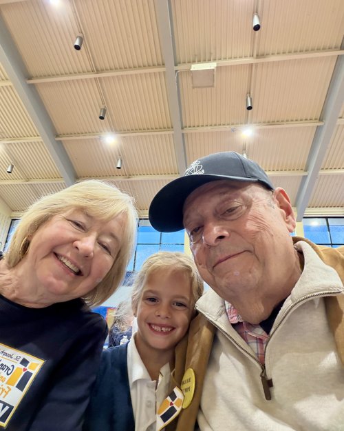Scarlet with grandma and grandpa 