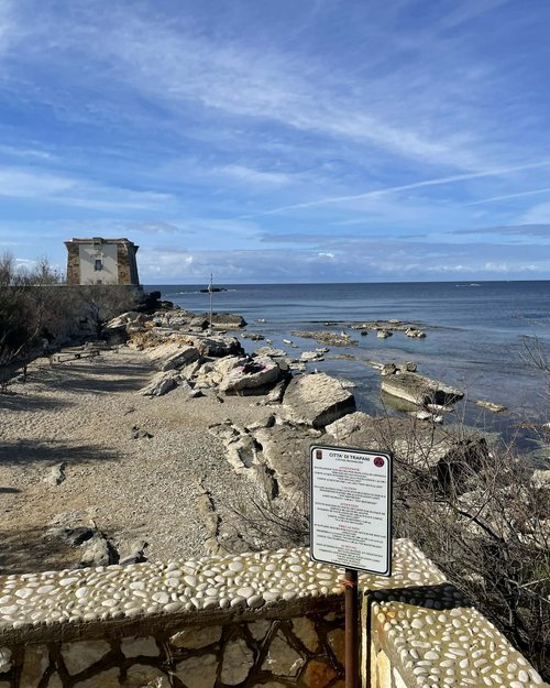 Monica showed me some special spots that I had never encountered. We did have to carry my scooter...