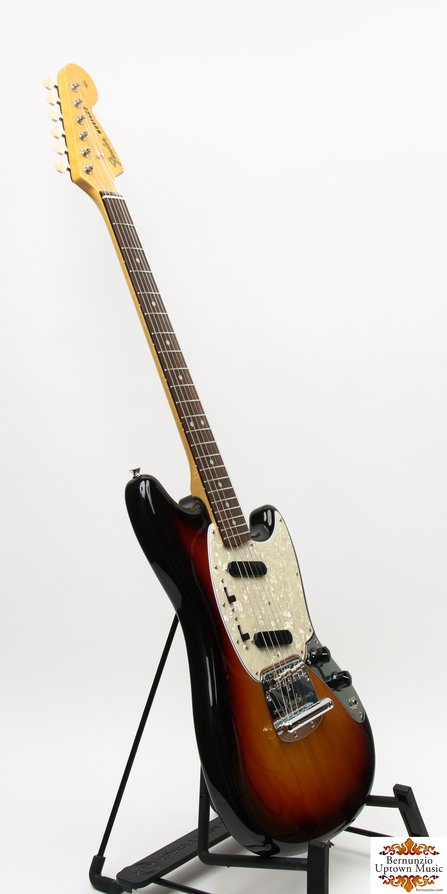 Fender LE 65 Mustang #3