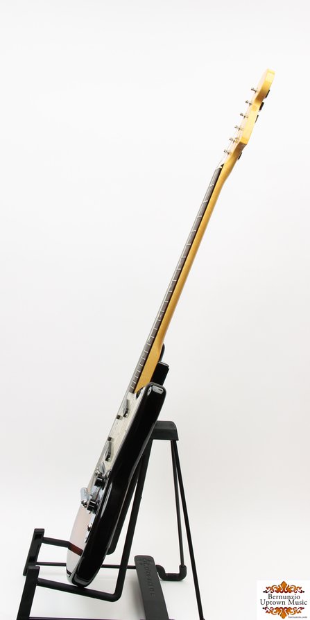 Fender LE 65 Mustang #4