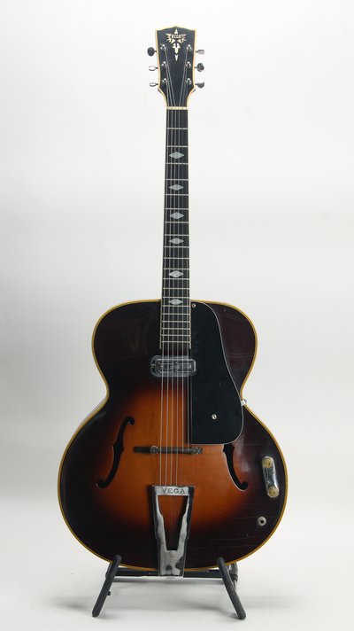 Vega C-66 17" Arch Top (ca.1940) 30821