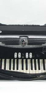 Giulietti Bassetti F3 Chromatic Free *USED*