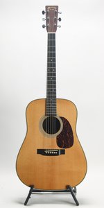 Martin HD-28 2002