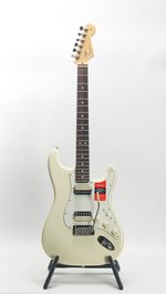 Fender American Professional HH Stratocaster White (2017) (SKU: 32100) 32100