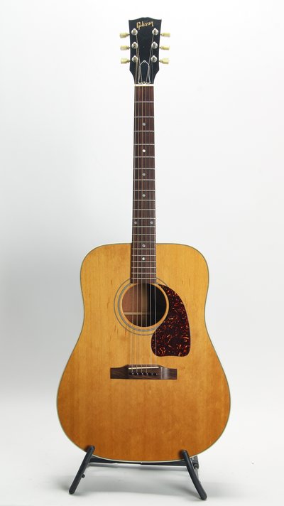 Gibson J-30 (1993) 30553