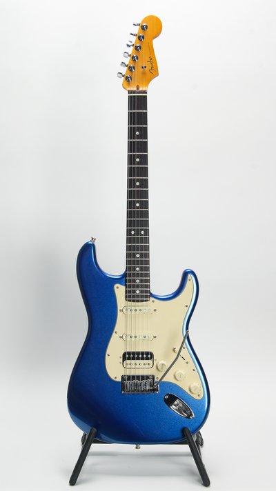 Fender American Ultra Stratocaster HSS Cobra Blue (2021)