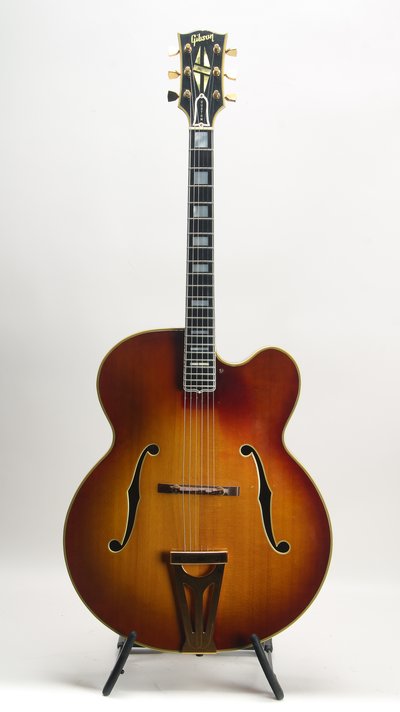 Gibson Super 400C Custom (ca. 1965, factory Byrdland neck) 31540