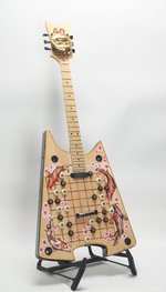 RC Kelly Go Koi Table Guitar (Art) (SKU: 31855) 31855