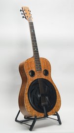 Beard Legacy E Roundneck (SKU: 31953) 31953