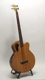 Tacoma Thunderchief CB10C Acoustic Bass Guitar (ca.2000) (SKU: 31796) 31796