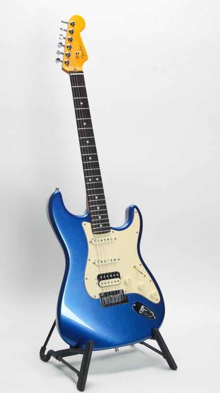 Fender American Ultra Stratocaster HSS Cobra Blue (2021) #3