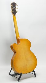 Roger Borys B120 Deluxe Archtop (2024) (SKU: 32615) 32615