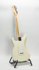 Fender American Professional HH Stratocaster White (2017) (SKU: 32100) 32100