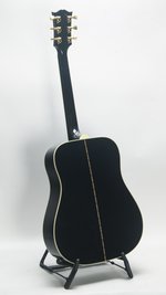 Gibson Elvis Dove Ebony (2024) (SKU: 32651) 32651