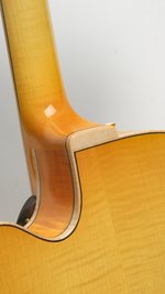 Roger Borys B120 Deluxe Archtop (2024) (SKU: 32615) 32615