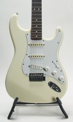 Fender I Series Stratocaster White (ca. 1990) (SKU: 32747) 32747