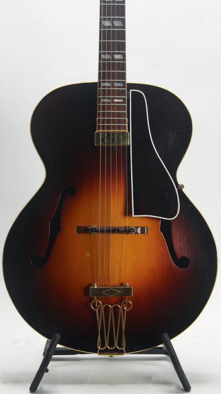Gibson L7 Sunburst (1941) #7