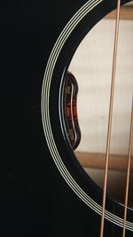 Gibson Elvis Dove Ebony (2024) (SKU: 32651) 32651