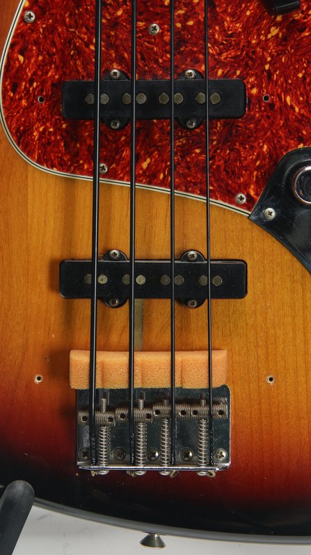 Fender Jazz Bass 1962 Reissue stacked controls (1983) #8