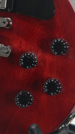 Gibson Les Paul Studio Red Satin (2016) (SKU: 32545) 32545