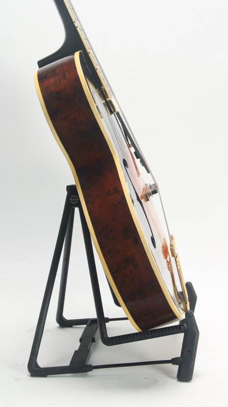Gibson L7 Sunburst (1941) #10