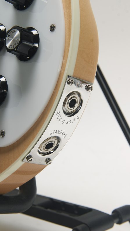 Rickenbacker 4003 Mapleglo (ca. 2010) #10