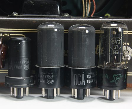 Gibson GA-8 Gibsonette (1953) #10