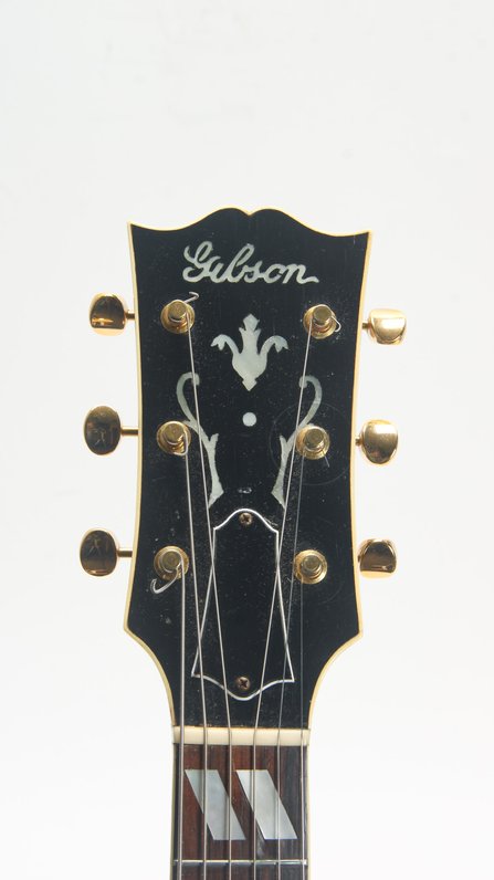 Gibson L7 Sunburst (1941) #11