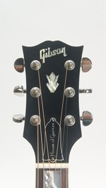 Gibson SJ-200 Studio Special (SKU: 32781) 32781