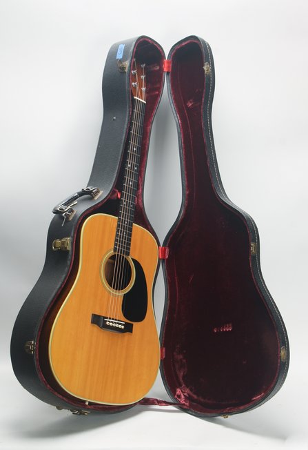 Martin D-28 (ca. 1971) #12