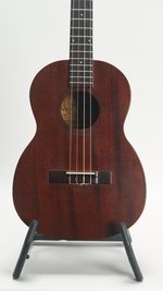 Favilla  B-2 Baritone Ukulele (SKU: 32361) 32361
