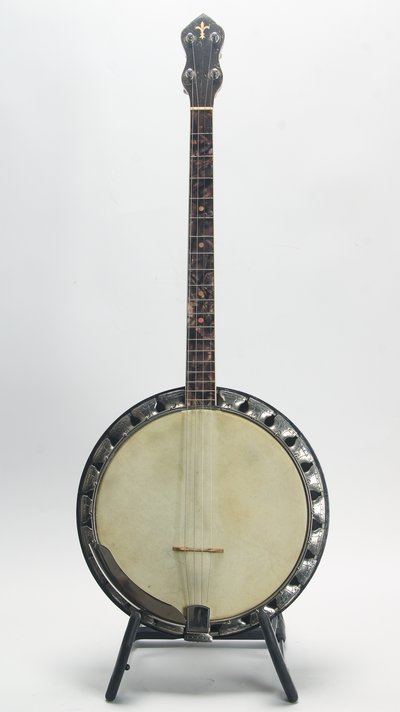 Regal Pearloid Tenor Banjo 31768
