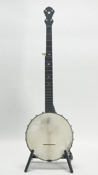 Lyon & Healy  32370