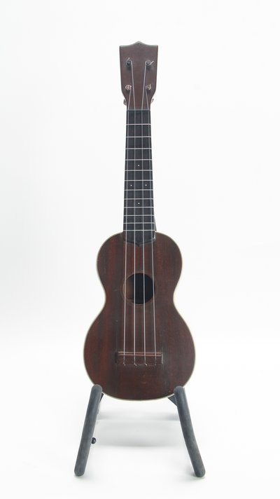 Martin Style 2 Ukulele