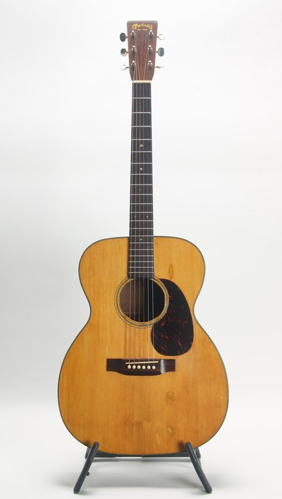 Martin 000-18 (1941) 32328