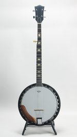 Hondo 11” Resonator Banjo (SKU: 32044) 32044