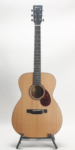 Eastman E2OM OM Cedar/Sapele