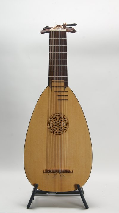 David J. Rubio Lute (1972) 32389