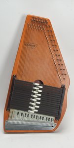Oscar Schmidt Autoharp